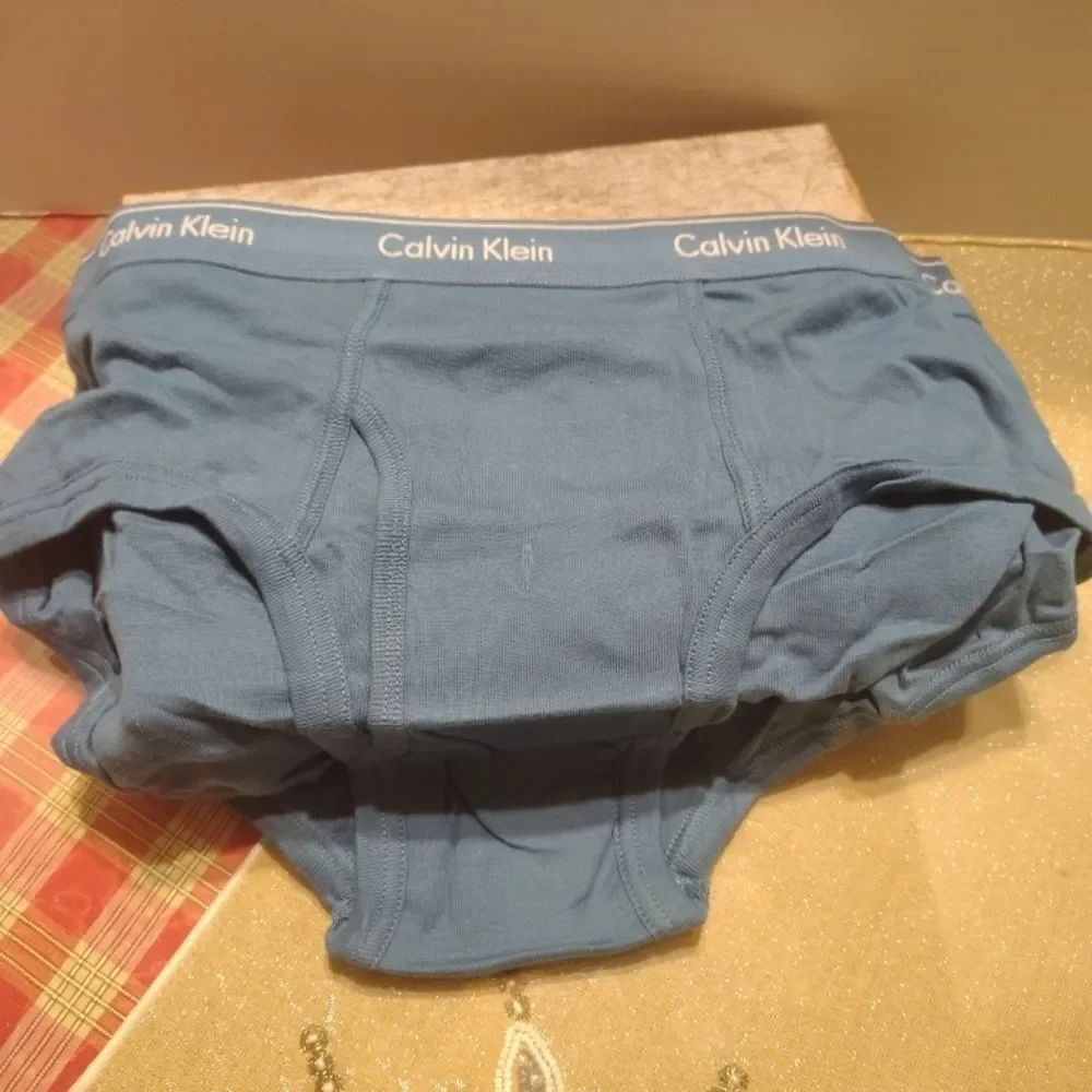 Calvin Klein soft stylish